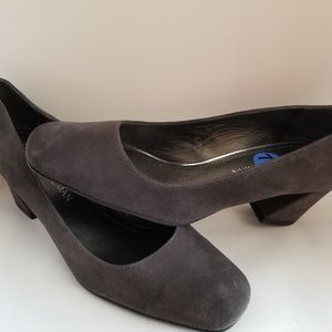 *GENUINE* STUART WEITZMAN HEELS